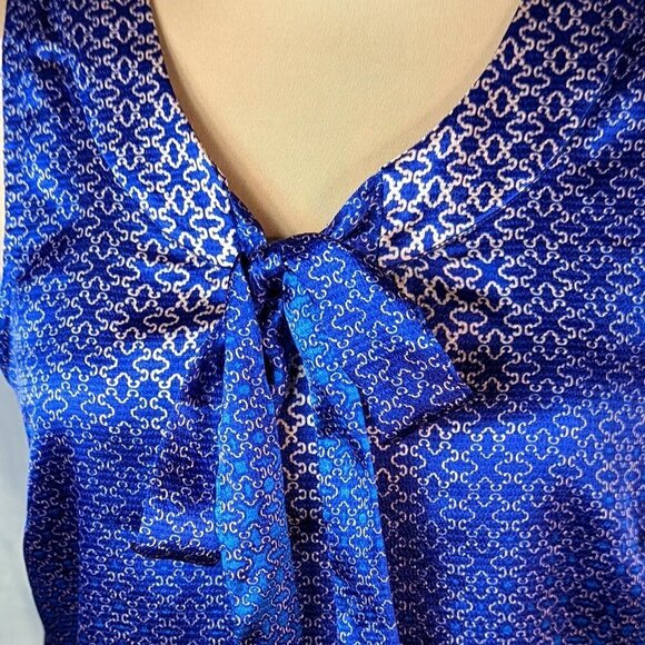 THE LIMITED Patterned Ombre' Sleeveless V-Neck Blouse Blue and Gold Size Medium - Picture 4 of 11